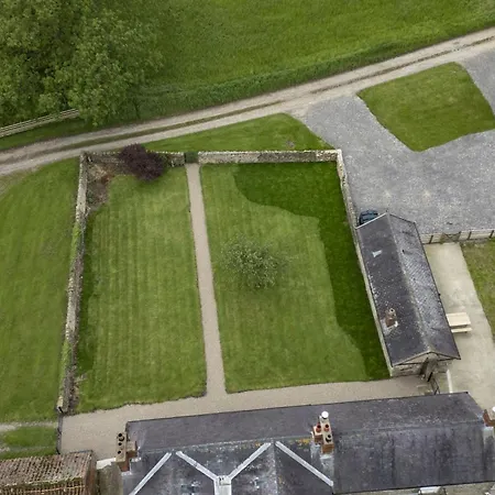 Pasture House 펜션 *