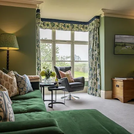 Pasture House Thornton Watlass