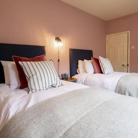 Pasture House Thornton Watlass